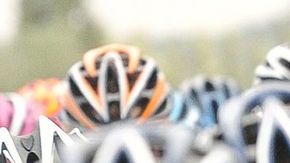 Lance Armstrong y varios de sus compañeros en el equipo US Postal Service, quienes testificaron en su contra.