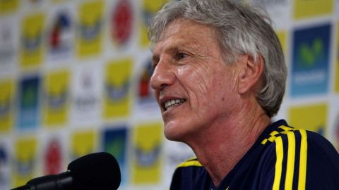 A unas horas del partido contra Paraguay, Néstor José Pekerman elogia a Falcao, arropa a 'Teo' y felicita a Sabella.
