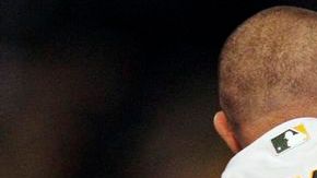 Candente final en Oakland. Los Atléticos forzaron el quinto juego, tras dar la vuelta a Tigres con un rally de tres carreras.