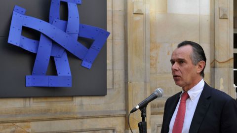 El médico del Presidente, urólogo Felipe Gómez.