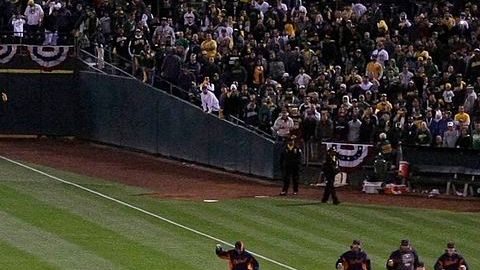 Tigres de Detroit disputará la serie de Campeonato en la Americana. Se impuso en cinco juegos a Atléticos de Oakland.