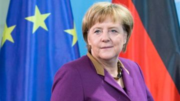 Merkel calificó de “decisión maravillosa” la decisión del Comité Nobel y destacó su carácter de “impulso al euro”, como idea que va más allá de la mera “unión monetaria”.