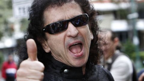 Álex Lora, durante la conferencia de prensa en que anunció que El Tri se prepara a celebrar otro aniversario.