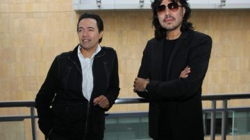 Adolfo Ángel Alba (izq.) y su hermano Gustavo Ángel conforman el dúo mexicano de  Los Temerarios.