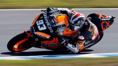 El español Marc Marquez se llevó el Moto 2 Gran Prix en el circuito de Motegi, Japón.