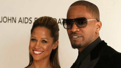Stacey Dash, en esta foto de archivo con Jamie Foxx, apoyó a Romney en su cuenta de Twitter y desató controversia en la comunidad negra.