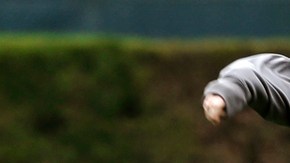 Justin Verlander suelta el brazo en las prácticas de ayer.