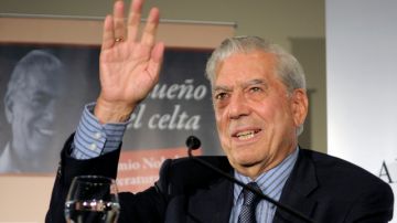 Mario Vargas Llosa fue galardonado ayer con el I Premio Internacional Carlos Fuentes.
