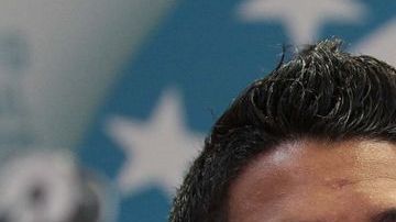 Javier Aquino sueña con jugar en Europa, pero con calma espera terminar su contrato con Cruz Azul.