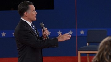 El segundo debate de la campaña electoral de 2012 entre el presidente demócrata Barack Obama (der.) y el candidato republicano Mitt Romney.