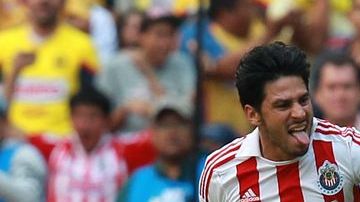 Kristian Álvarez, defensa de Chivas, afirma que Atlante podría complicar sus aspiraciones de liguilla.