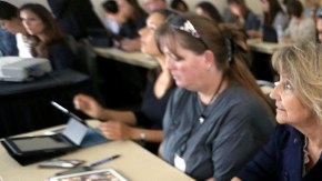 Cientos de maestros y especialistas en tecnología se reunieron en  Cal State L.A. para participar en la conferencia.