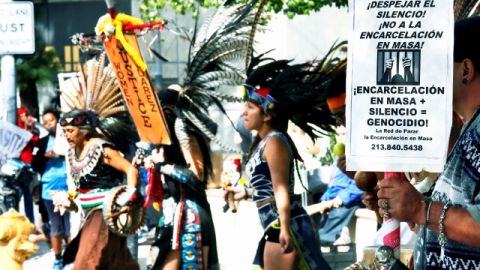 Rueda de prensa combinada con una manifestación celebrada ayer en el centro de Los Ángeles.