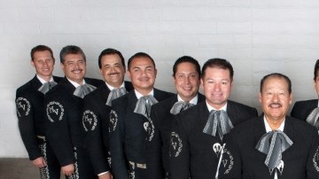 El Mariachi Vargas de Tecalitlán forma parte de la ópera 'Cruzar la cara de la Luna"'.
