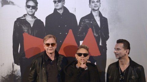 Depeche Mode (de izq. a der.): Andrew Fletcher, Martin Gore y Dave Gahan en la rueda de prensa del martes en París.