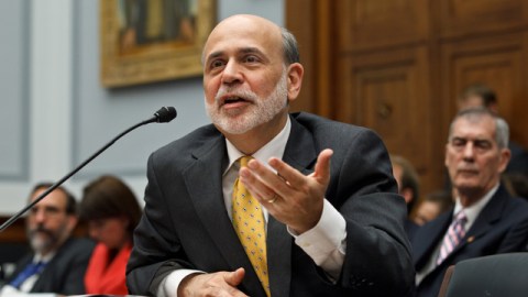 Ben Bernanke es un economista y político estadounidense y el actual presidente de la Reserva Federal de los Estados Unidos.