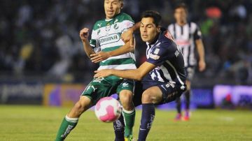 Da Monterrey paso importante rumbo a liguilla, vence 3-2 a Santos en el Tec.