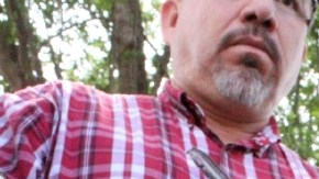 El escritor mexicano Javier Valdés, autor del libro 'Levantones',  logra una recopilación de historias extraídas de la vida real.