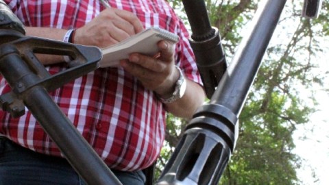 El escritor mexicano Javier Valdés, autor del libro 'Levantones', logra una recopilación de historias extraídas de la vida real.
