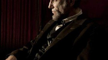 Day-Lewis tuvo que pensar en Lincoln no sólo como una destacada figura histórica, sino también como un estadista extranjero cuya interpretación sería un asunto sensible para el público estadounidense.