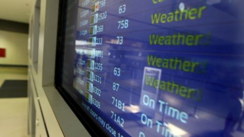 Ayer había ventanillas de atención menos concurridas que lo acostumbrado y menos líneas de espera en el aeropuerto de LA.