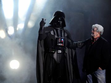 Una década después de que George Lucas dijera que "Star Wars" había terminado en la pantalla grande, Disney retoma la producción.