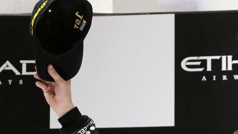 El piloto finlandés Kimi Raikkonen ganó el Gran Premio de Abu Dabi