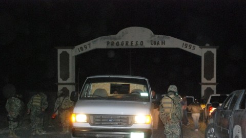 Soldados del Ejército mexicano en uno de sus operativos, ante la violencia creciente por lucha de grupos de narcos rivales.