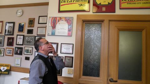 Ignacio De La Fuente quedaría fuera del Concejo de Oakland por primera vez en 20 años.