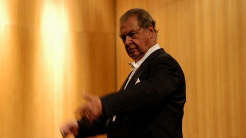 El maestro Frühbeck de Burgos dirige a la LA Phil hoy y mañana.