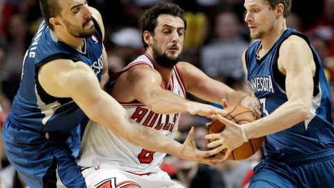 Nate Robinson y los Bulls de Chicago detienen la racha ganadora de los Timberwolves.