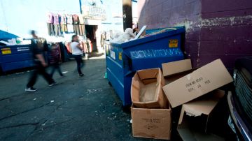 De las tres millones de toneladas de basura que se generan en Los Ángeles al año, el 70% proviene del sector comercial y de viviendas multifamiliares.