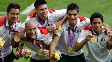México, oro en fútbol olímpico. Premio Nacional del Deporte 2012.