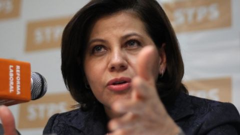 La ministra mexicana del Trabajo, Rosalinda Vélez Juárez, habla de la Ley de Reforma Laboral.