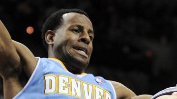 El marcador fue de 126-100. Ginóbili y los Spurs tienen fácil victoria sobre Nuggets.