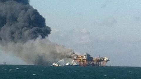El fuego en una plataforma de prospección de petróleo el viernes  puede dar la medida del riesgo de esta actividad en el golfo de México.