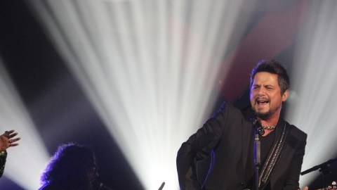 Alejandro Sanz  durante su concierto de la semana pasada en el House of Blues de West Hollywood.