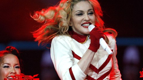 Madonna en su concierto en el Joe Louis Arena, en Detroit.