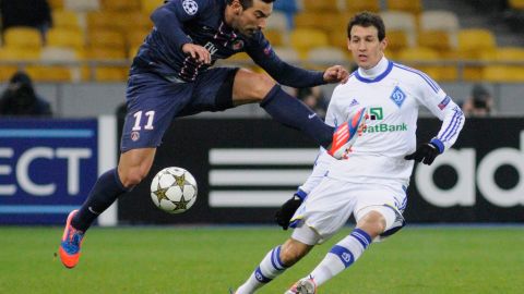 El PSG certifica en Kiev su clasificación con doblete de Lavezzi.