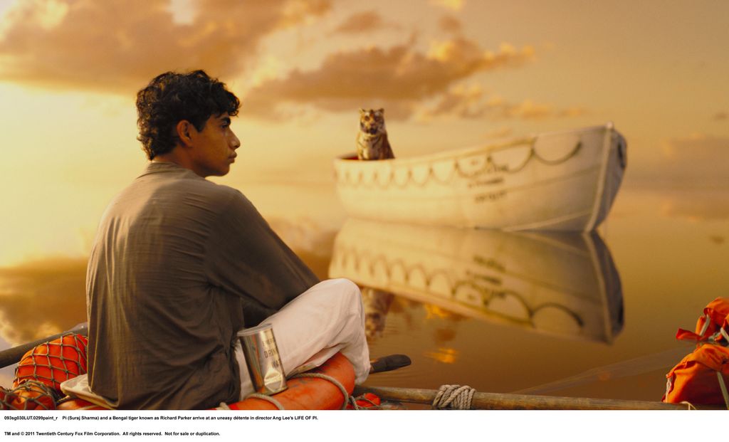 Suraj Sharma y el tigre, las dos estrellas de 'Life of Pi', que se estrena hoy en cines.