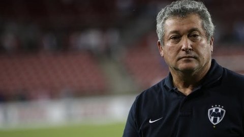 El DT de Rayados, Víctor M. Vucetich, afirma que Rayados llegará mejor que hace un año al Mundial de Clubes.