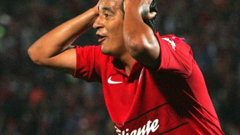 Tijuana se lleva dos goles de su visita a León y tiene un pie fuera de la final del Apertura mexicano.