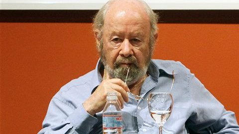 Caballero Bonald, de 86 años, perteneció a la generación española del 50 posterior a la guerra civil, junto a nombres tan destacados como Antonio Gamoneda y Rafael Sánchez Ferlosio.