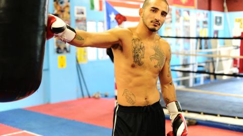 Antonio Canas está invicto con seis triunfos y un empate; mientras que Adrián Granados luce 10 victorias, dos derrotas  y un empate.