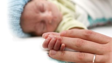 Estados Unidos  tiene la tasa más alta de nacimientos prematuros,  en comparación con países de niveles similares de desarrollo.