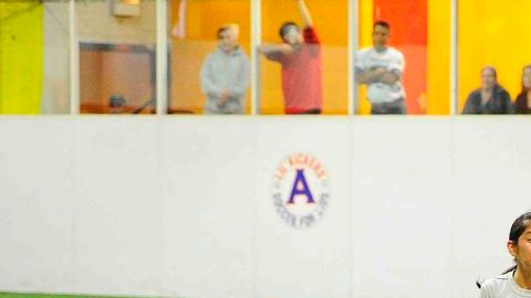 Las fiestas navideñas se disfrutan mejor jugando tu deporte favorito.