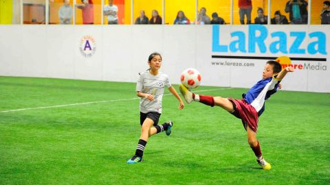 Las fiestas navideñas se disfrutan mejor jugando tu deporte favorito.