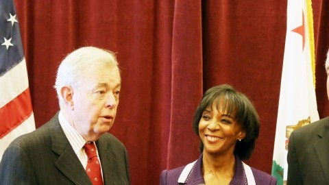 Jackie Lacey en su acto de juramentación al cargo en USC.