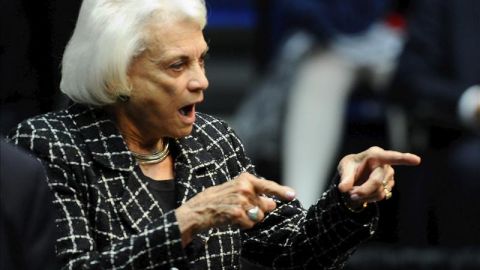 La exmiembro de Tribunal Supremo Sandra Day O'Connor dijo que este plan representa un esfuerzo histórico.