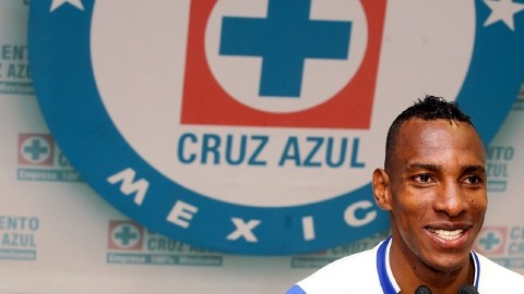 Luis Perea admite que en el plantel de La Máquina hay mucha presión por no poder ser campeones.